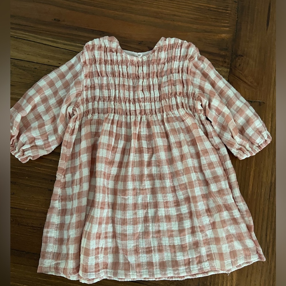 Zara. Adorable pink gingham dress, size 2-3 years. Only worn once.